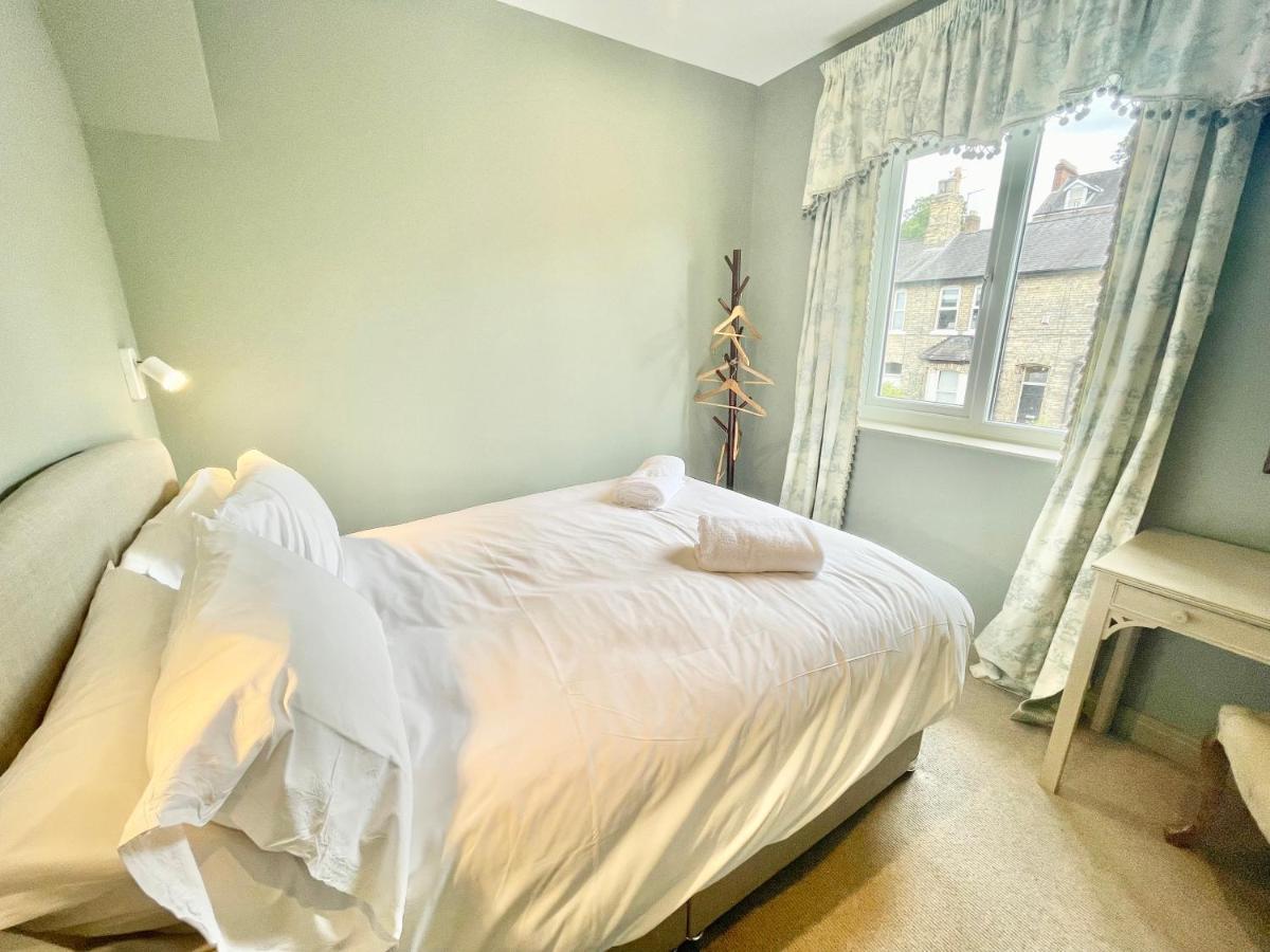 Central Townhouse With Free Off Road Parking And Garden York Kültér fotó