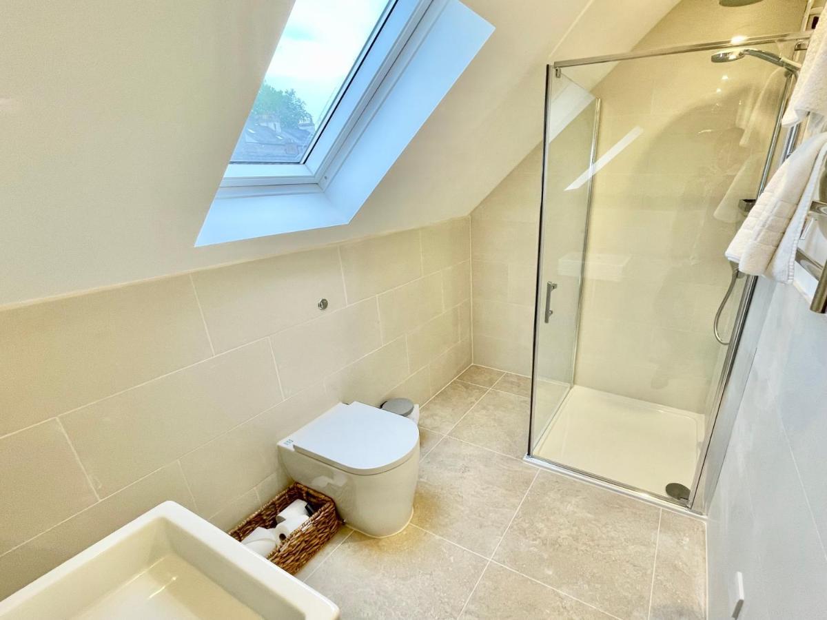 Central Townhouse With Free Off Road Parking And Garden York Kültér fotó